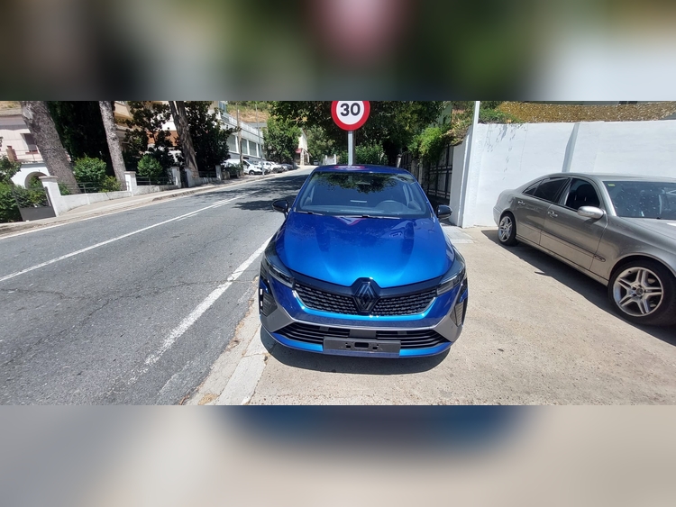 Renault Clio hybr 145cv foto 12